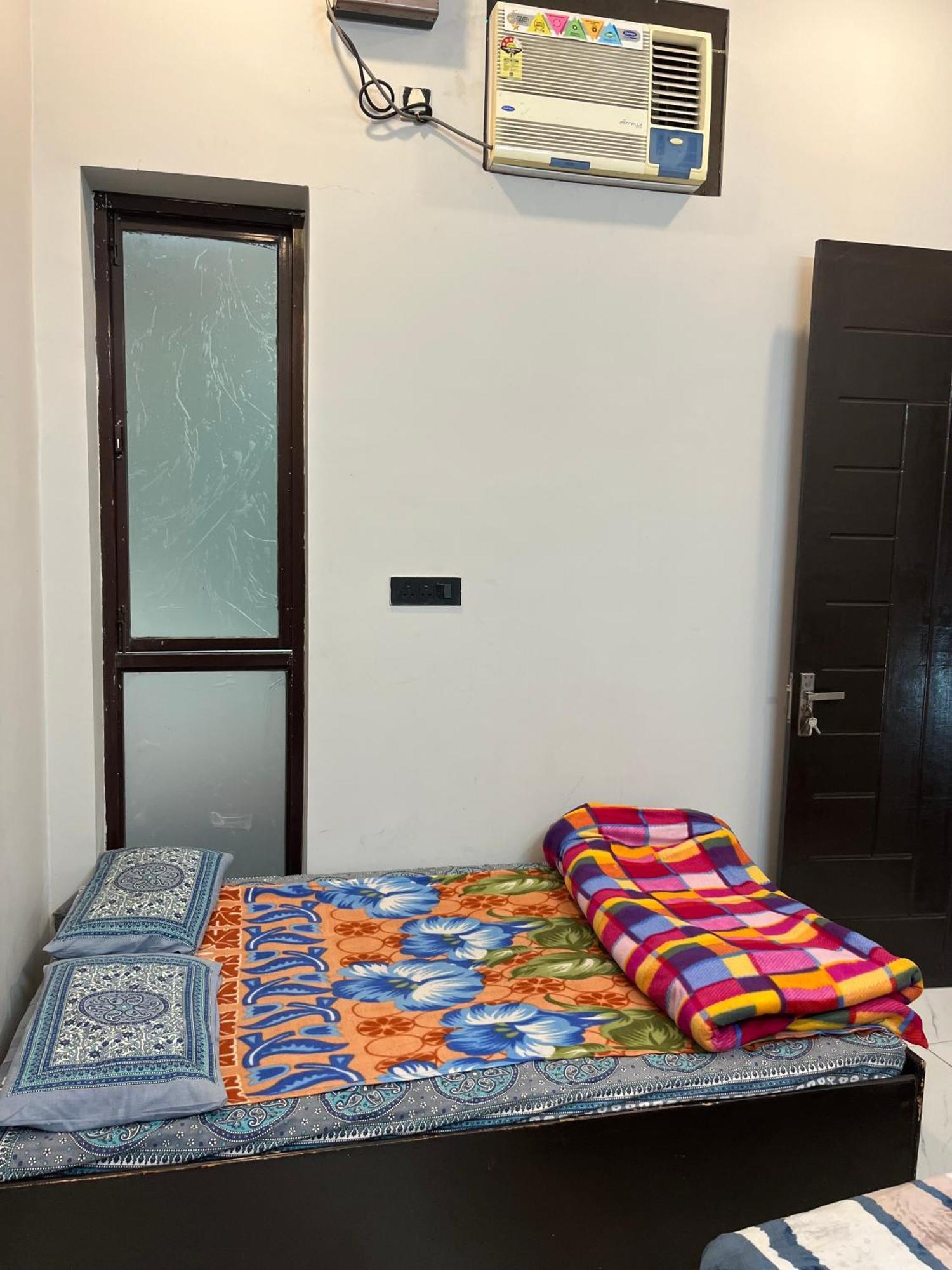 Kanha Homestay Vrindavan